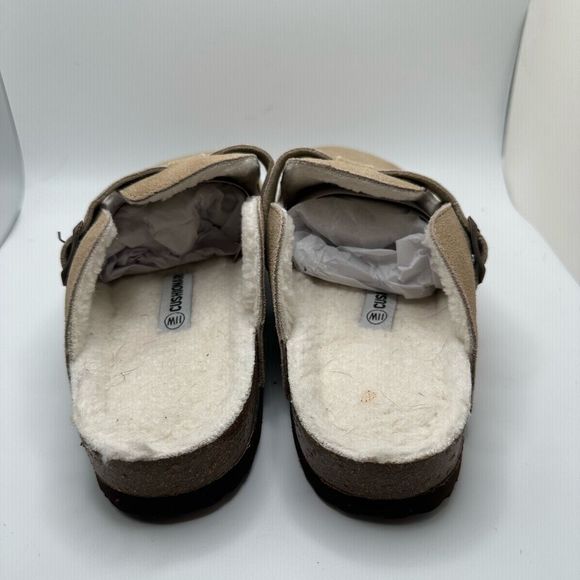 CUSHIONAIRE Women's Cork Footbed Clog with Genuine Leather Upper, Faux Fur Linin - Picture 4 of 7